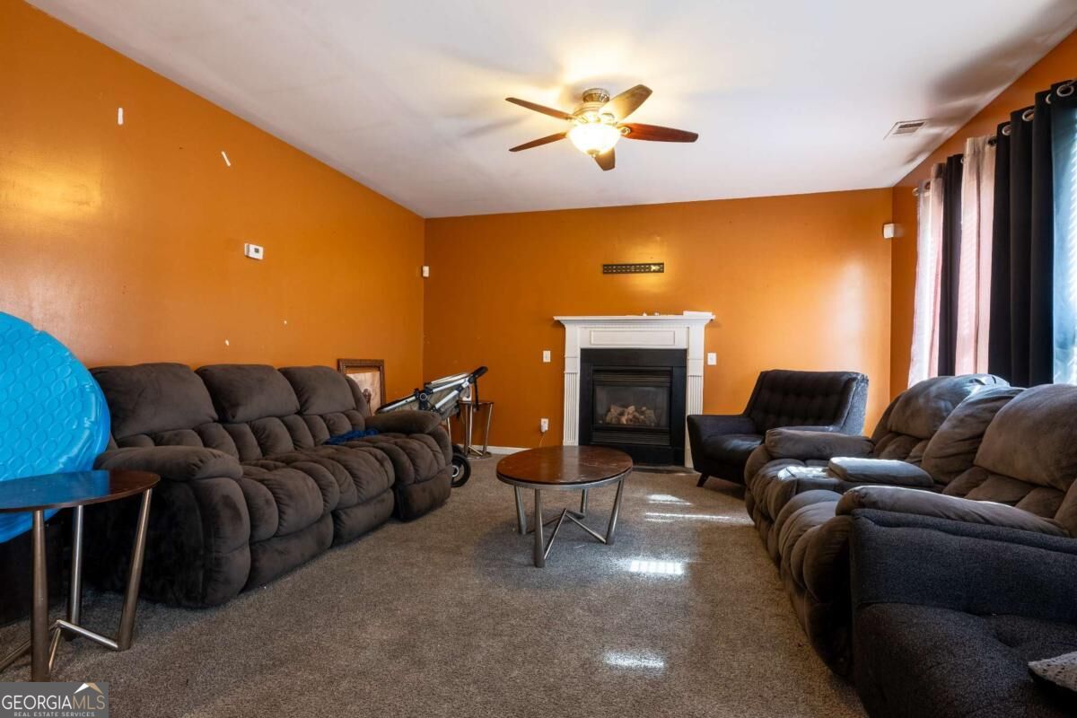 485 Greyhawk Way Property Photo 4