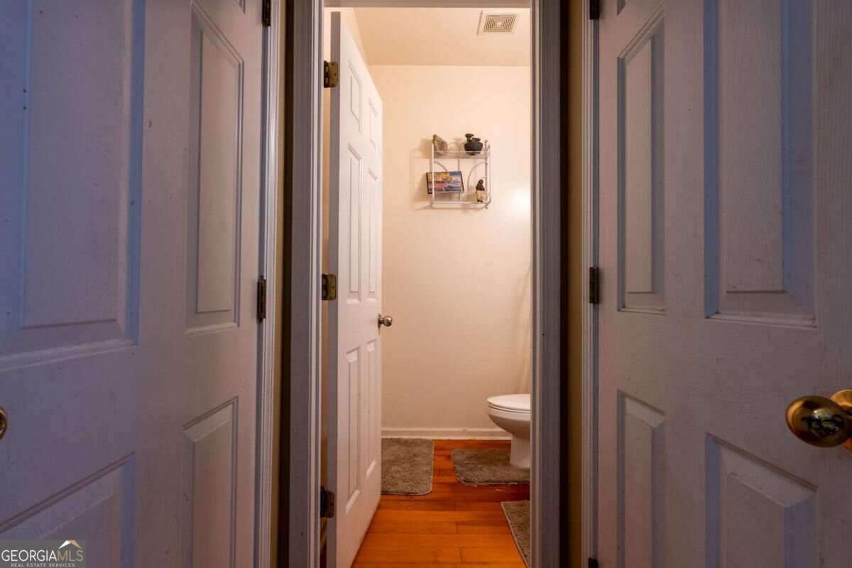 485 Greyhawk Way Property Photo 7