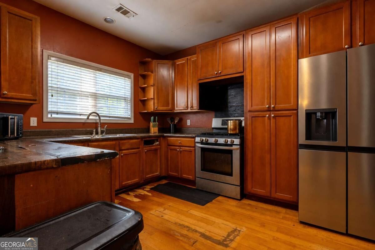 485 Greyhawk Way Property Photo 13