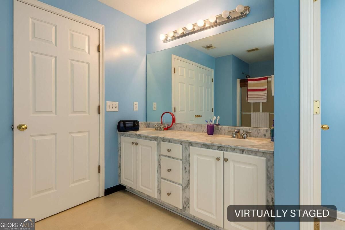 485 Greyhawk Way Property Photo 18