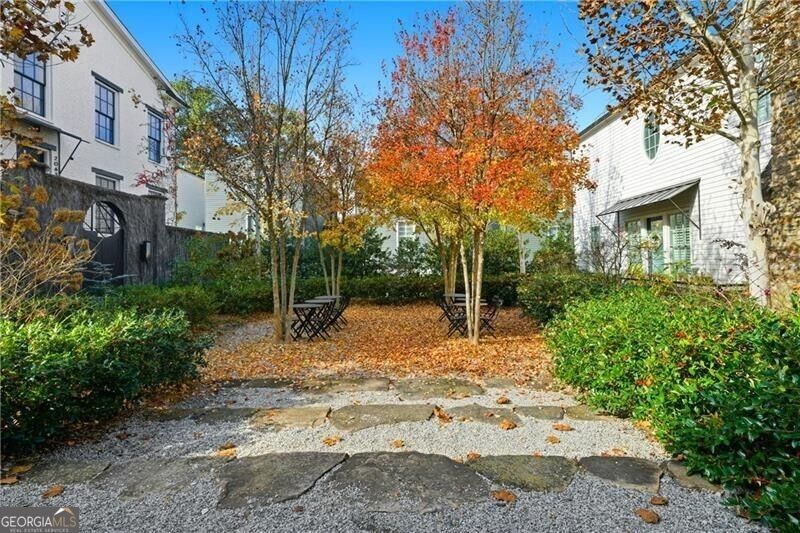 2061 Telfair Circle Ne Property Photo 3