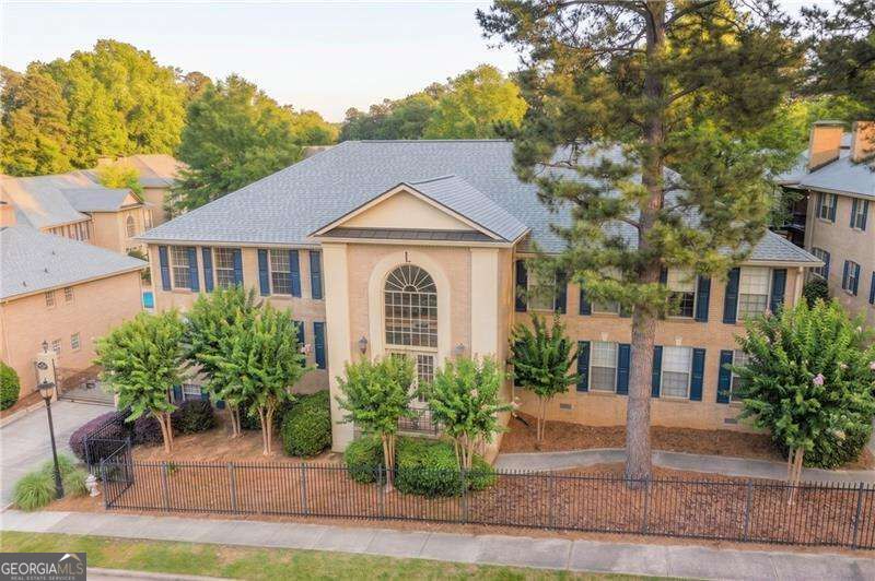 750 Dalrymple Road # L3 Property Photo 1