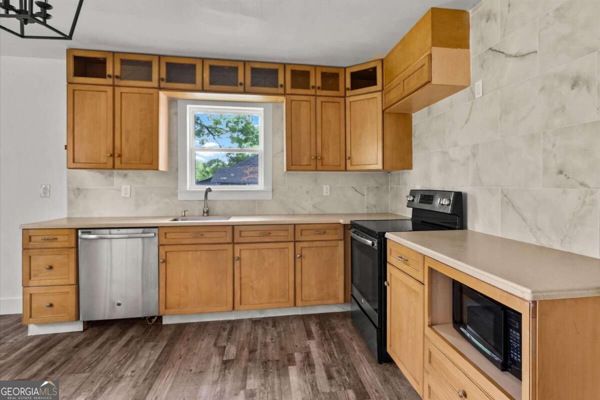 13 Hillside Avenue Property Photo 9