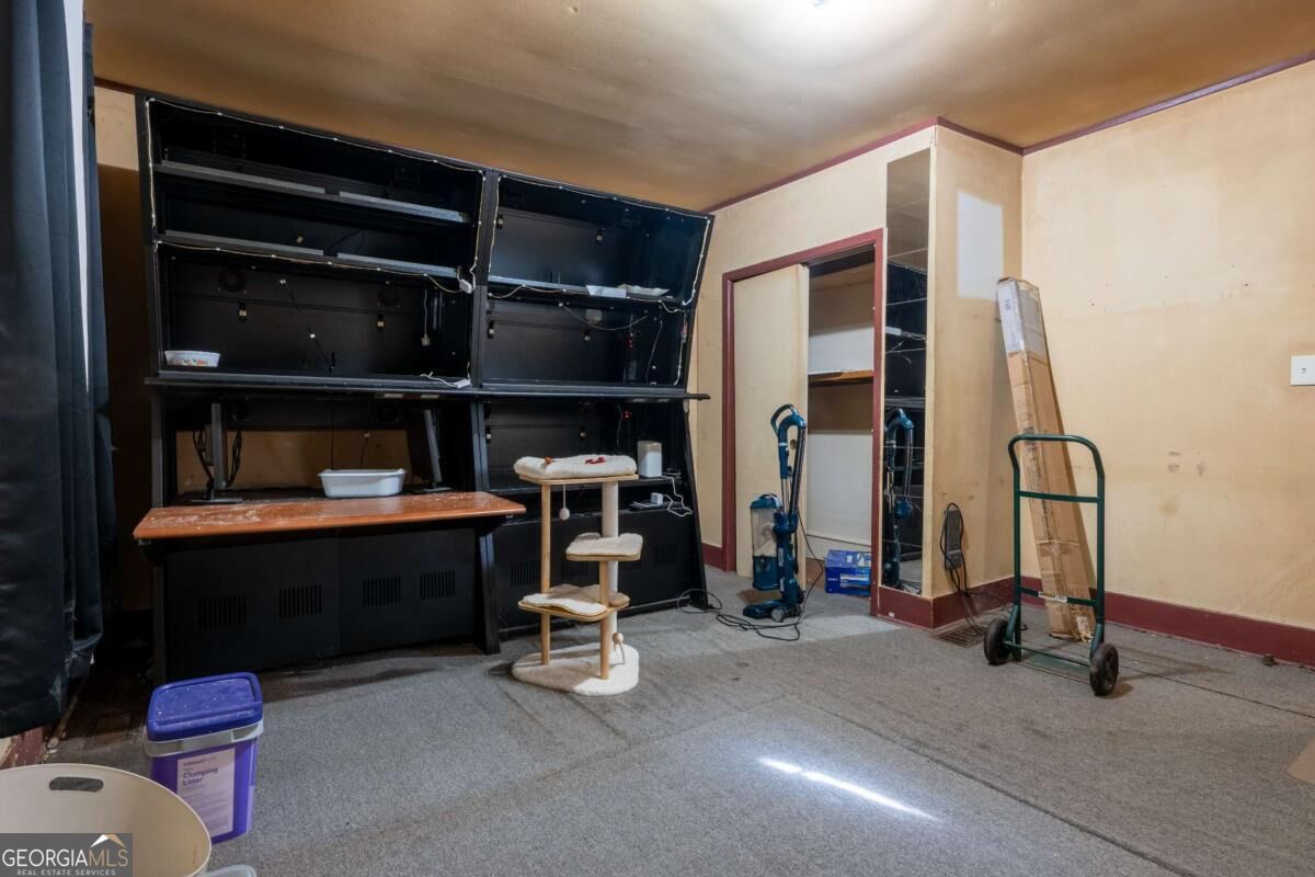 2886 Burden Street Nw Property Photo 16