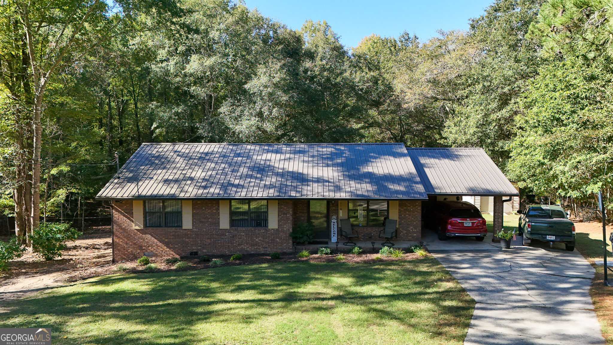 120 Hubbard Dr Property Photo 1