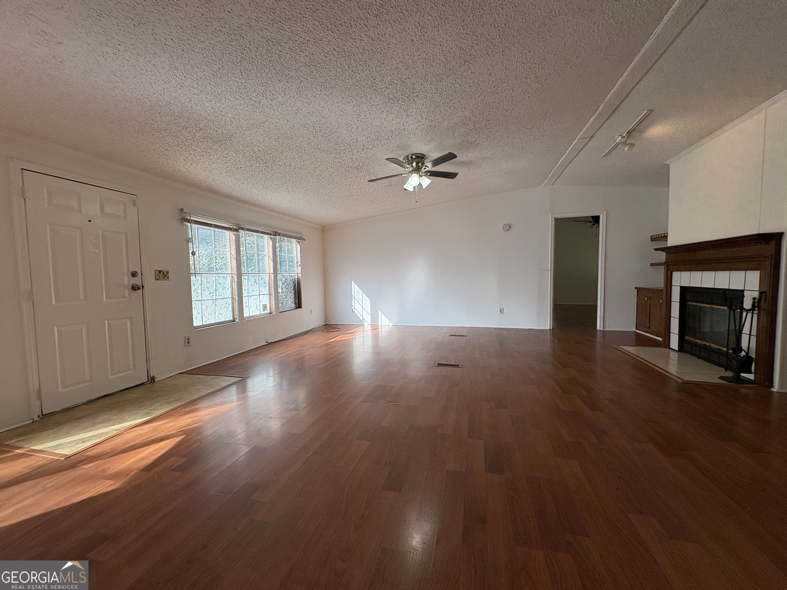 227 Lancelot Road Property Photo 4