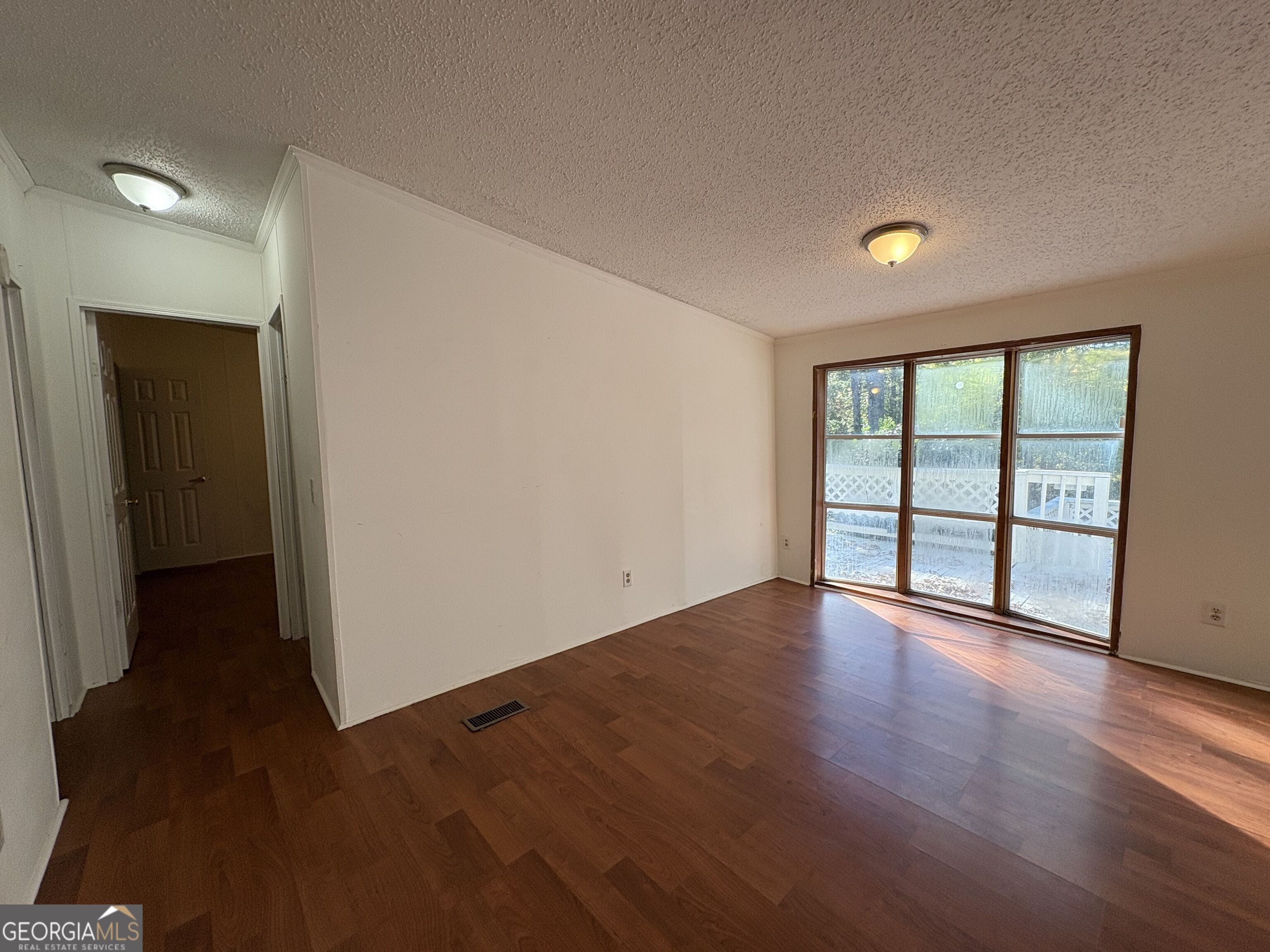 227 Lancelot Road Property Photo 6