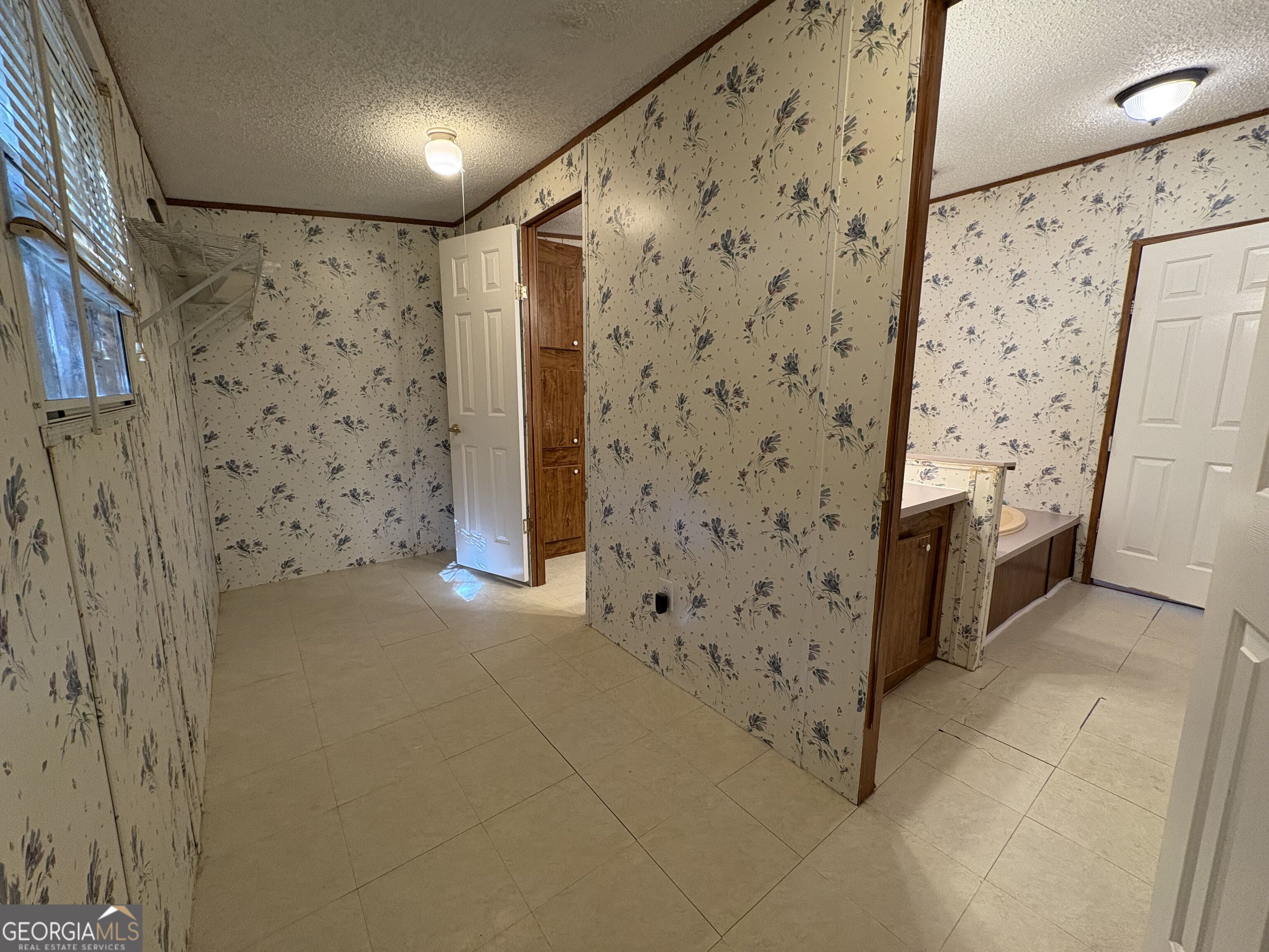 227 Lancelot Road Property Photo 14