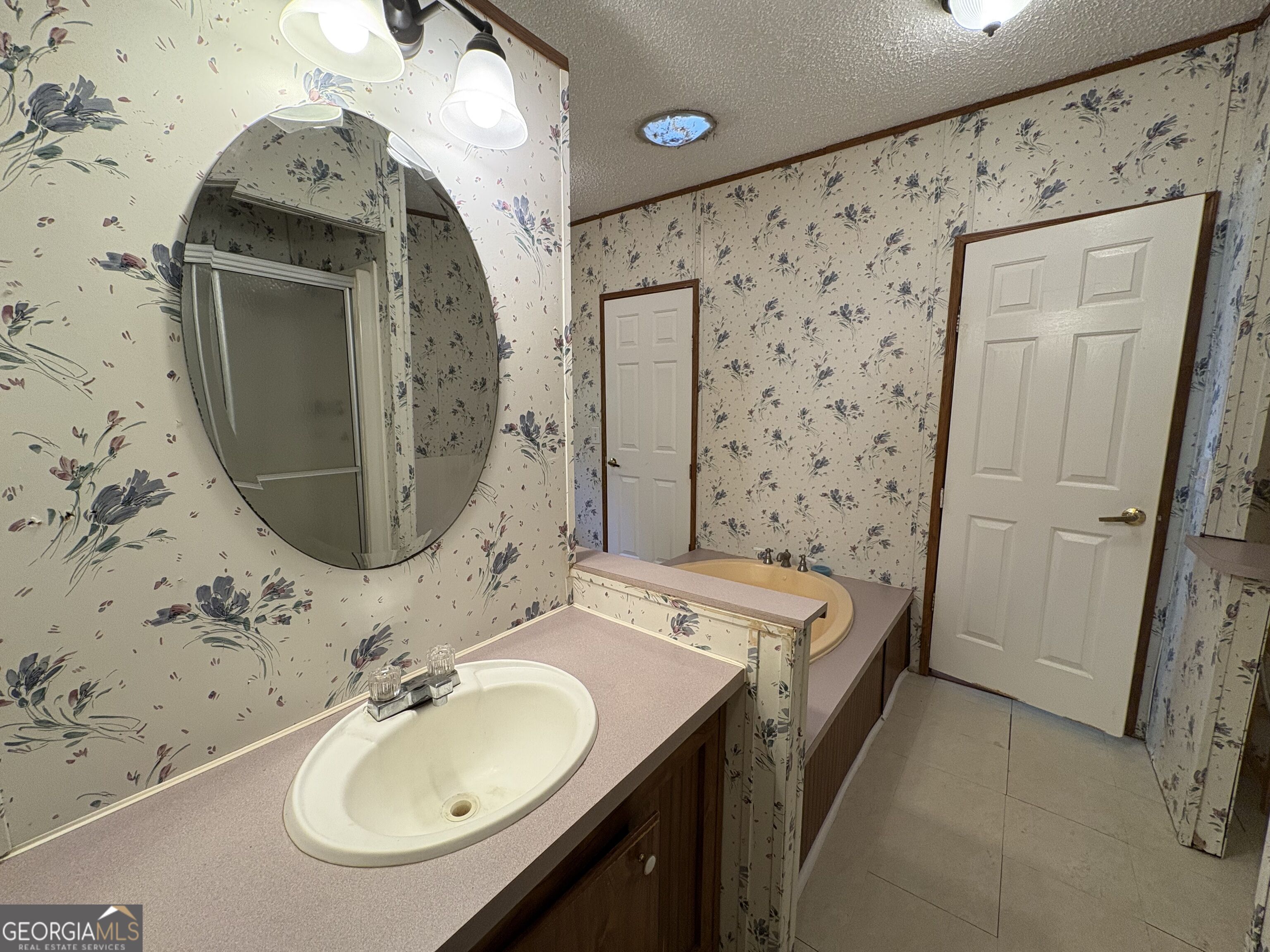 227 Lancelot Road Property Photo 15