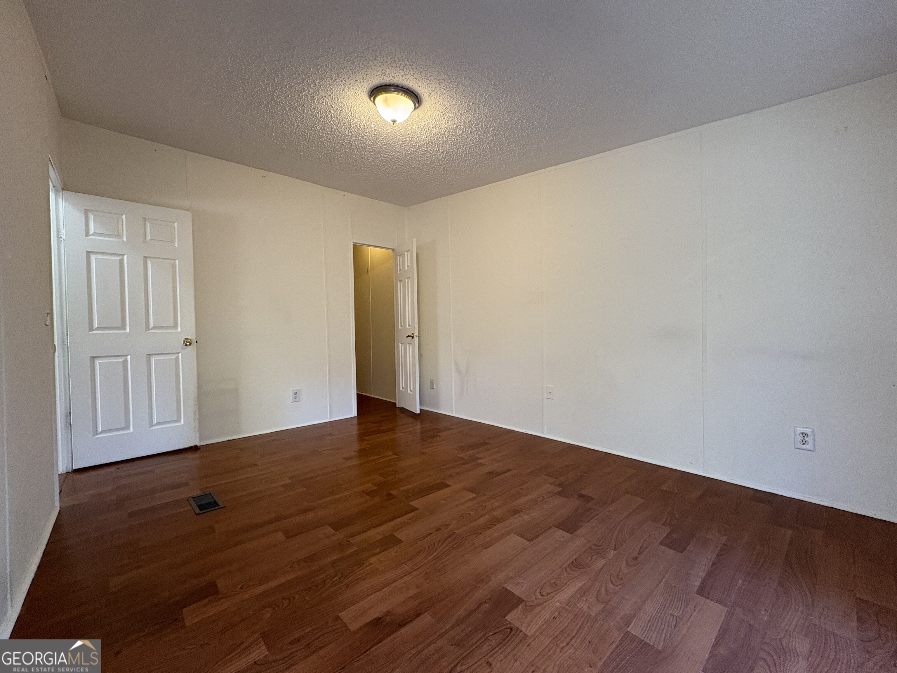 227 Lancelot Road Property Photo 25
