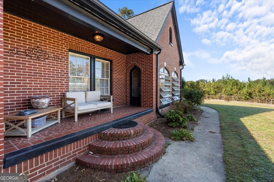 48 Webb Drive Property Photo 8