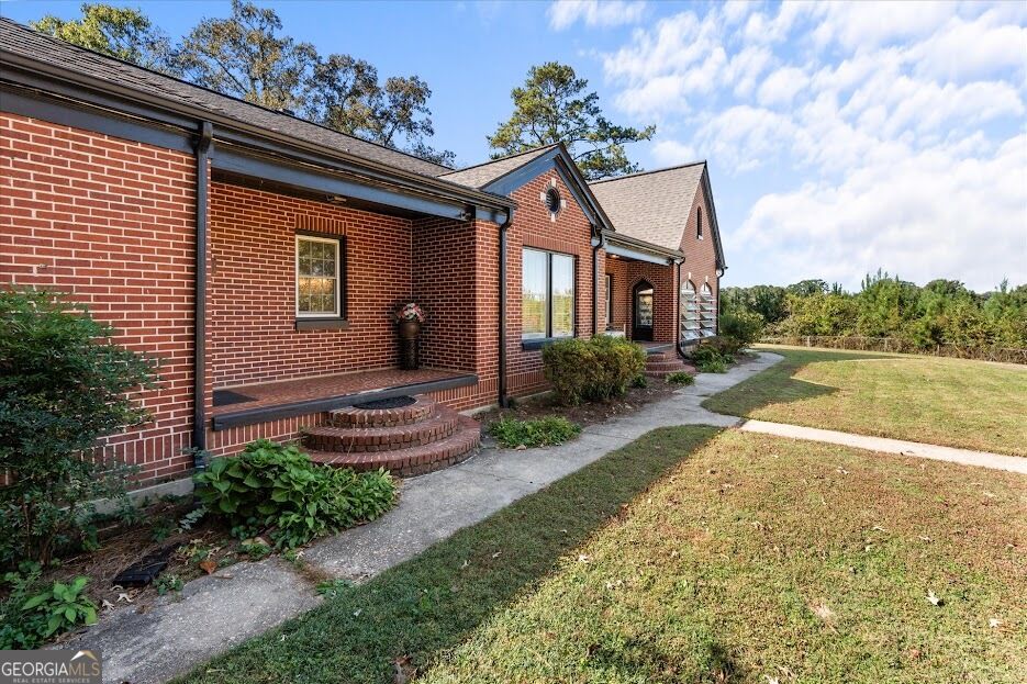 48 Webb Drive Property Photo 9