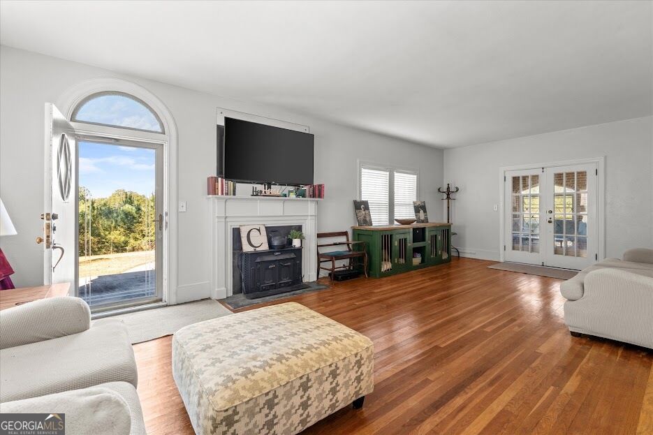 48 Webb Drive Property Photo 10