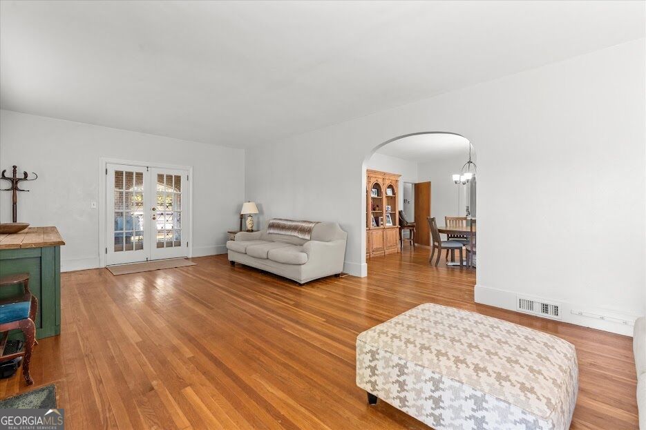 48 Webb Drive Property Photo 11