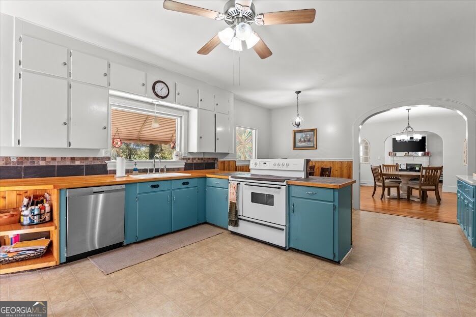 48 Webb Drive Property Photo 22