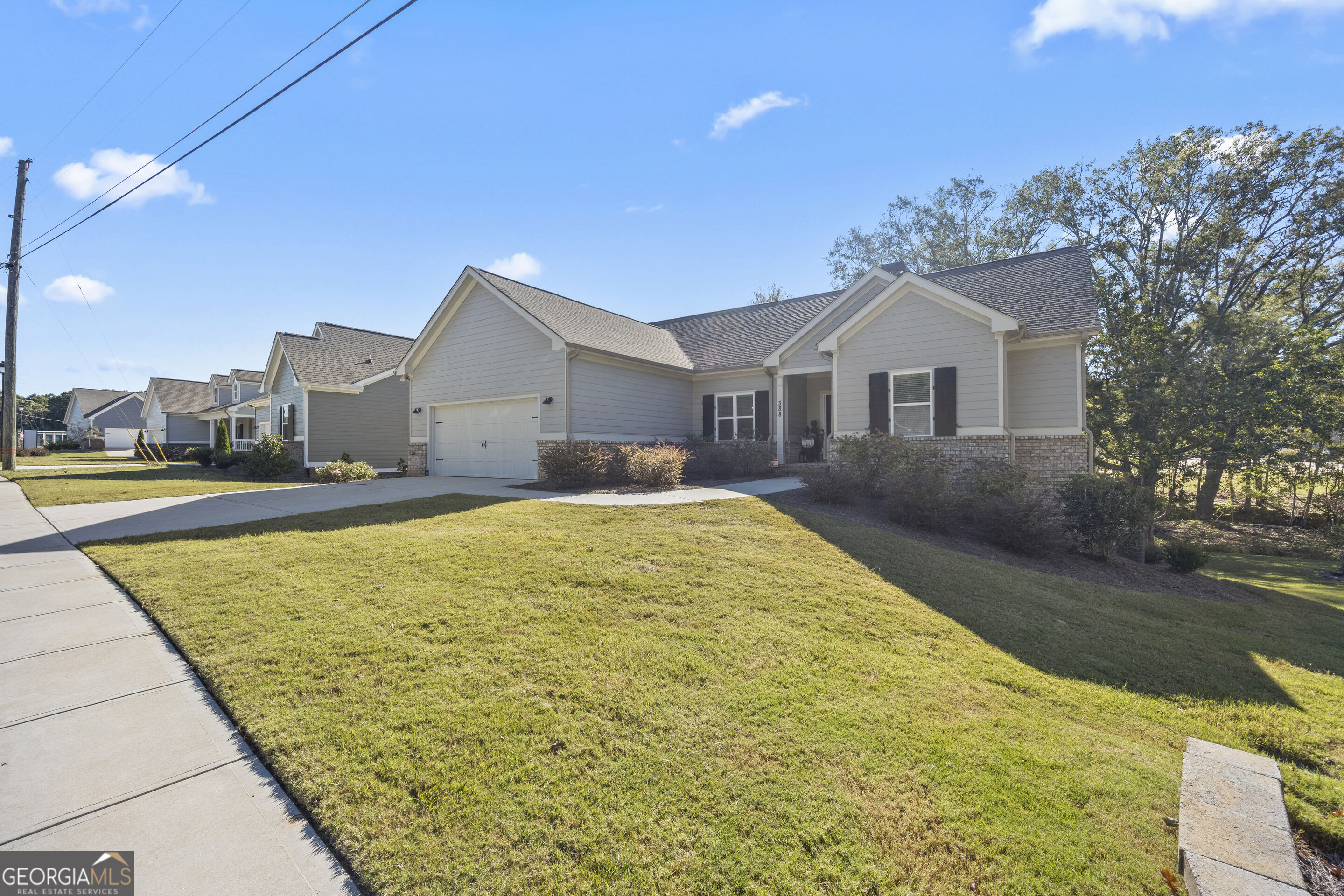 388 Sunset Drive Property Photo 6
