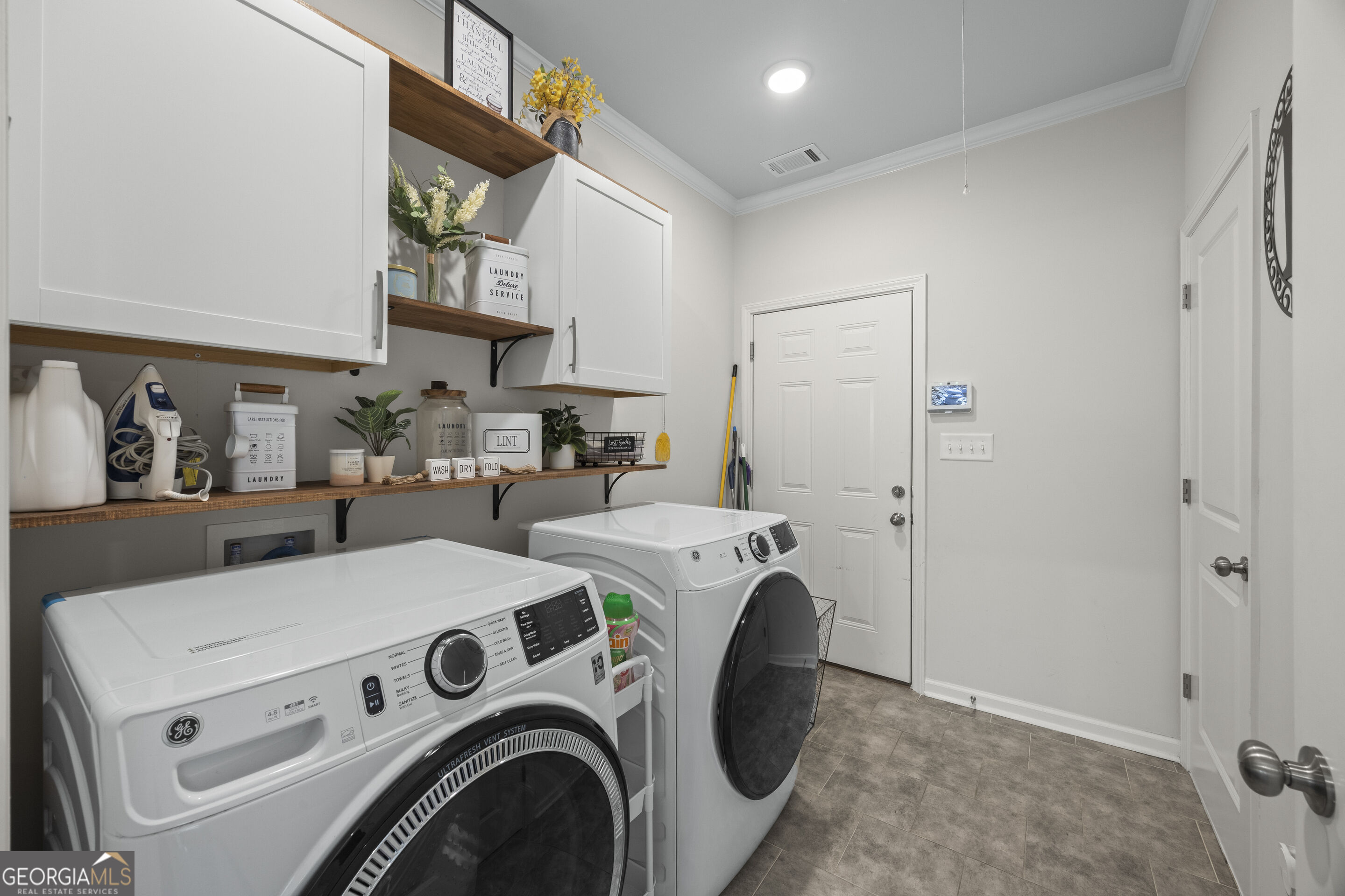 388 Sunset Drive Property Photo 45