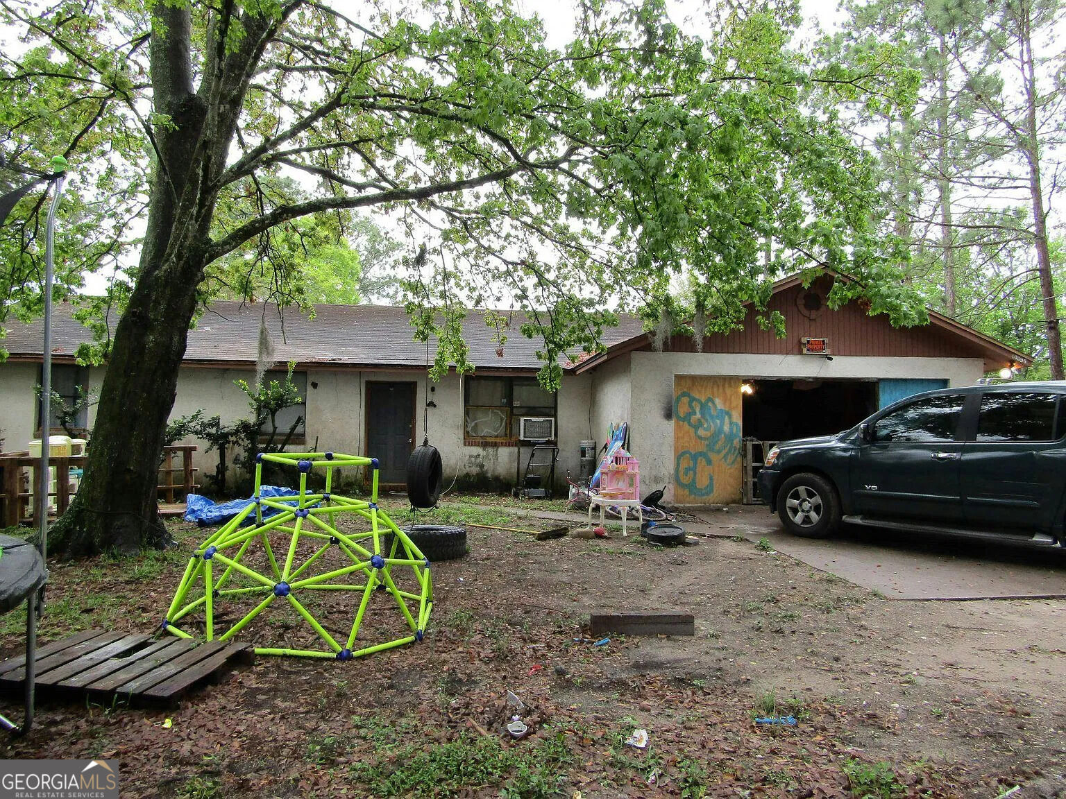 10390 Minglewood Drive Property Photo 1