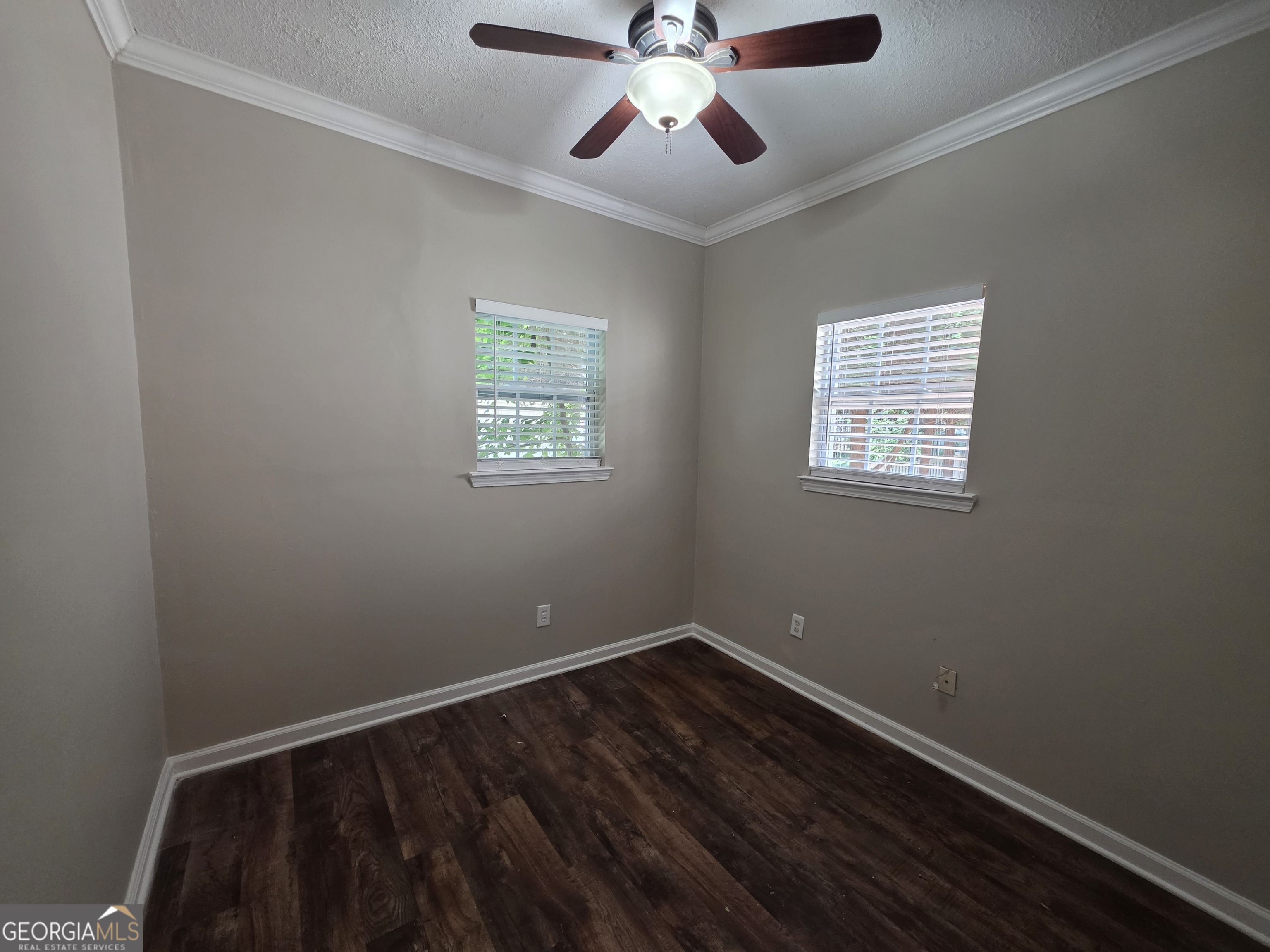 602 N Fairfield Drive Property Photo 5