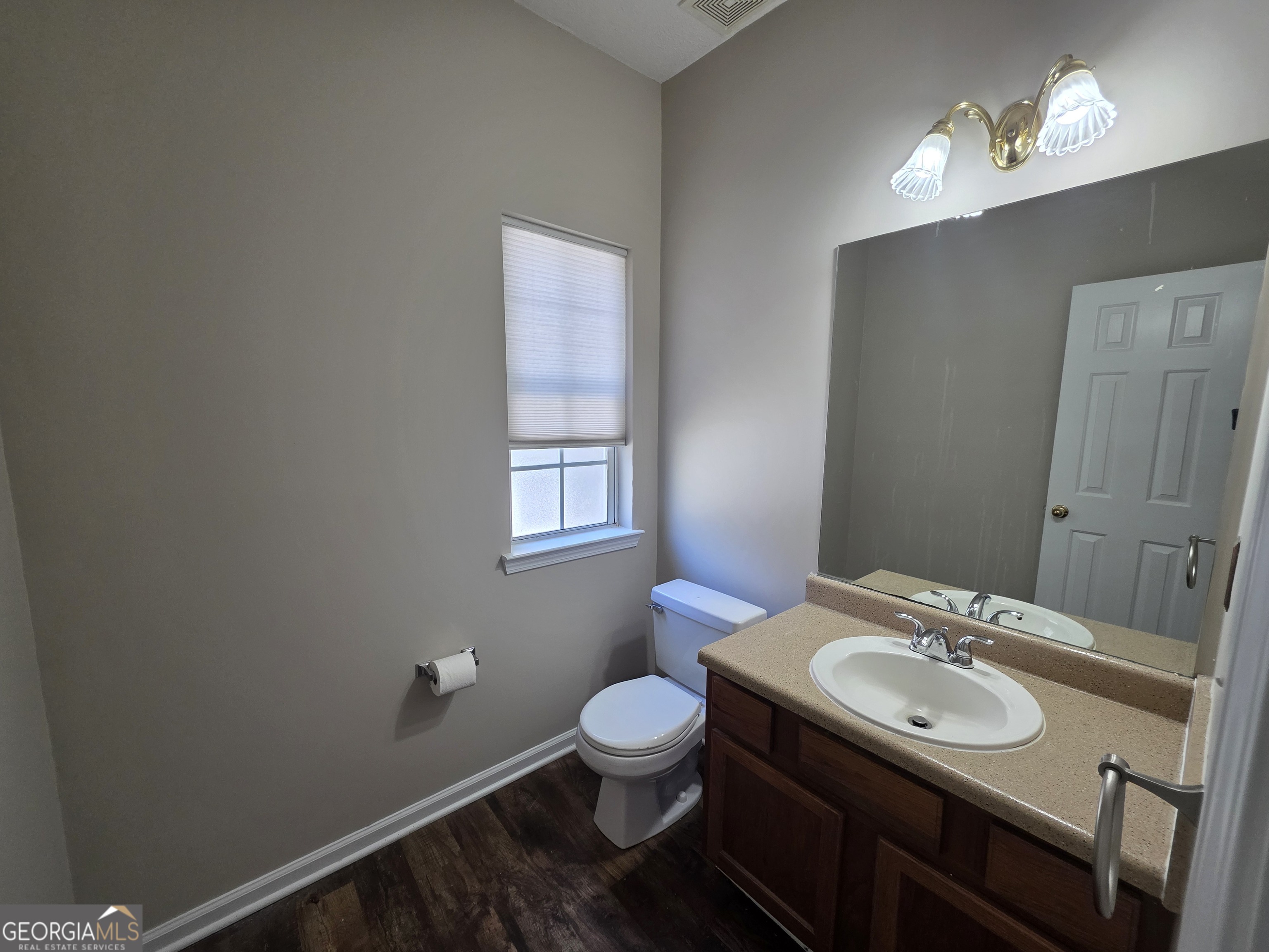 602 N Fairfield Drive Property Photo 6