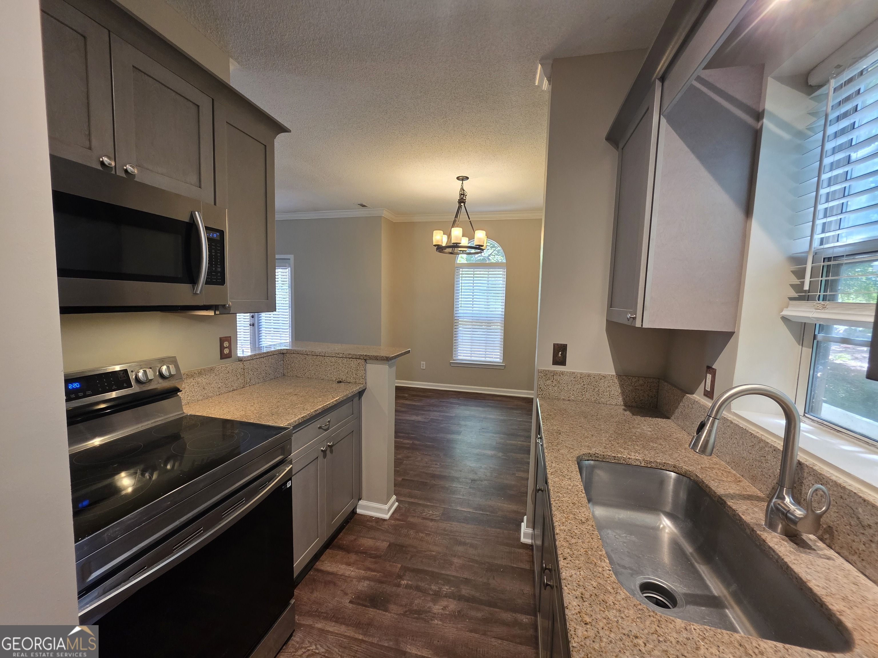 602 N Fairfield Drive Property Photo 11