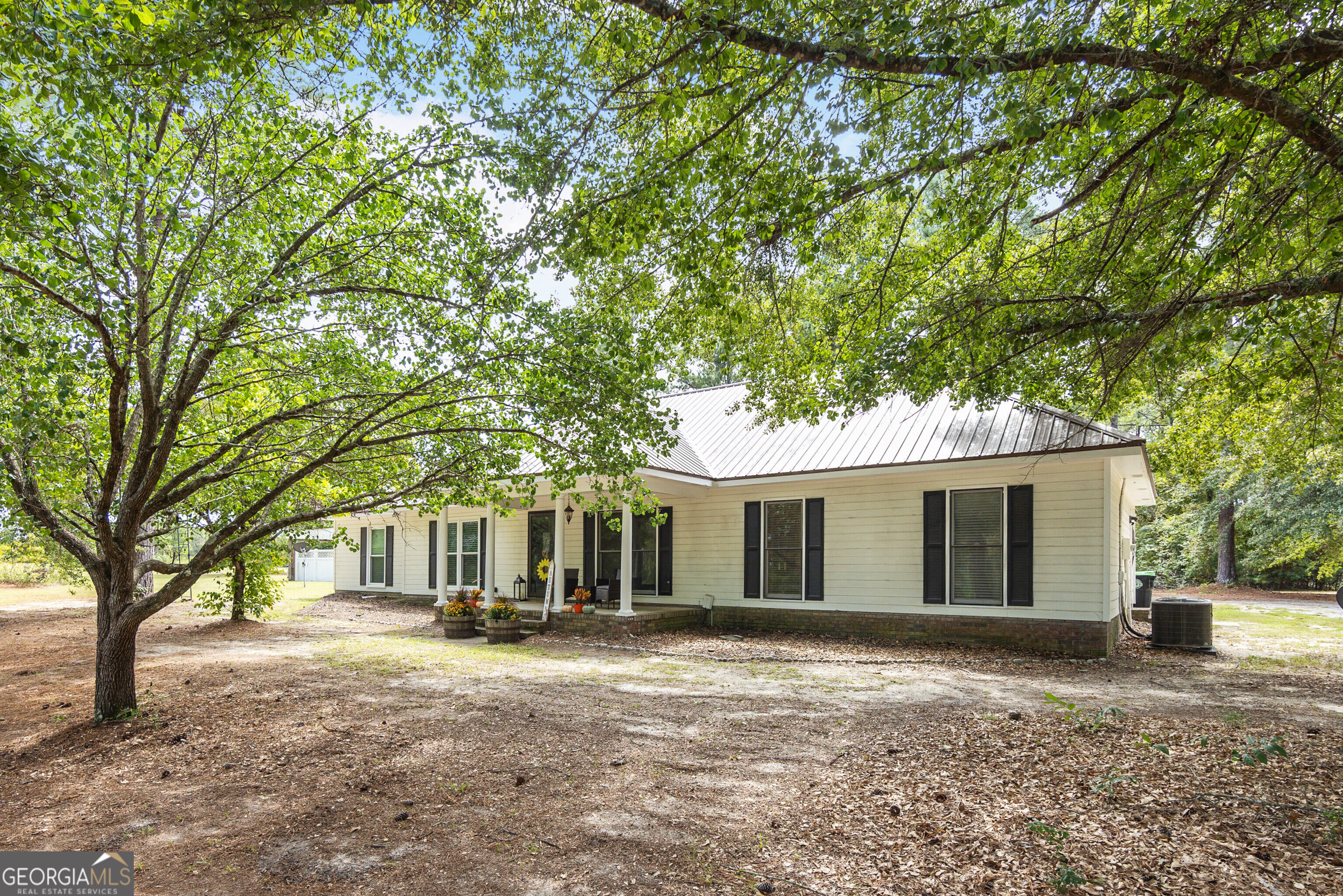 183 Hickory Nut Hollow Property Photo 1