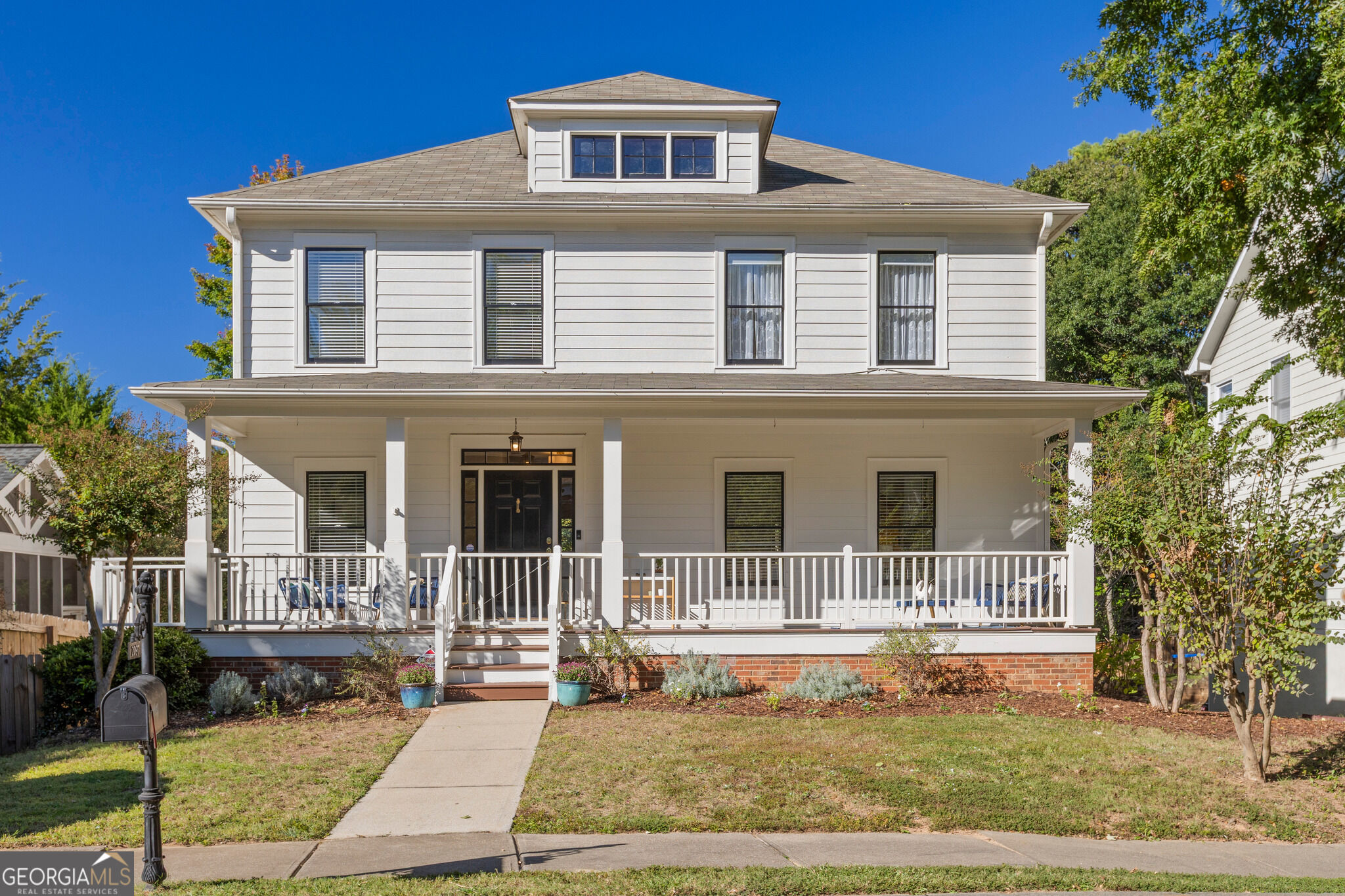 2097 River Way Nw Property Photo 1