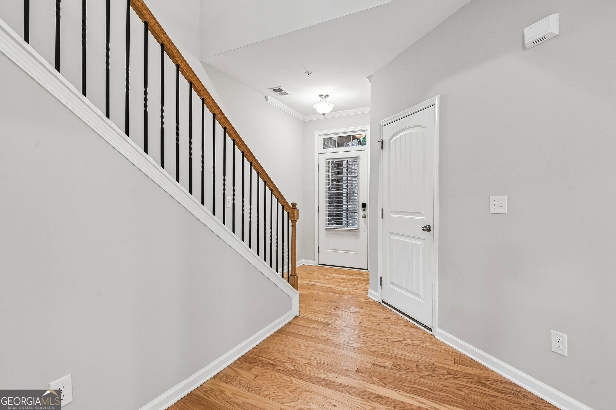 1208 Foxcroft Lane Property Photo 2