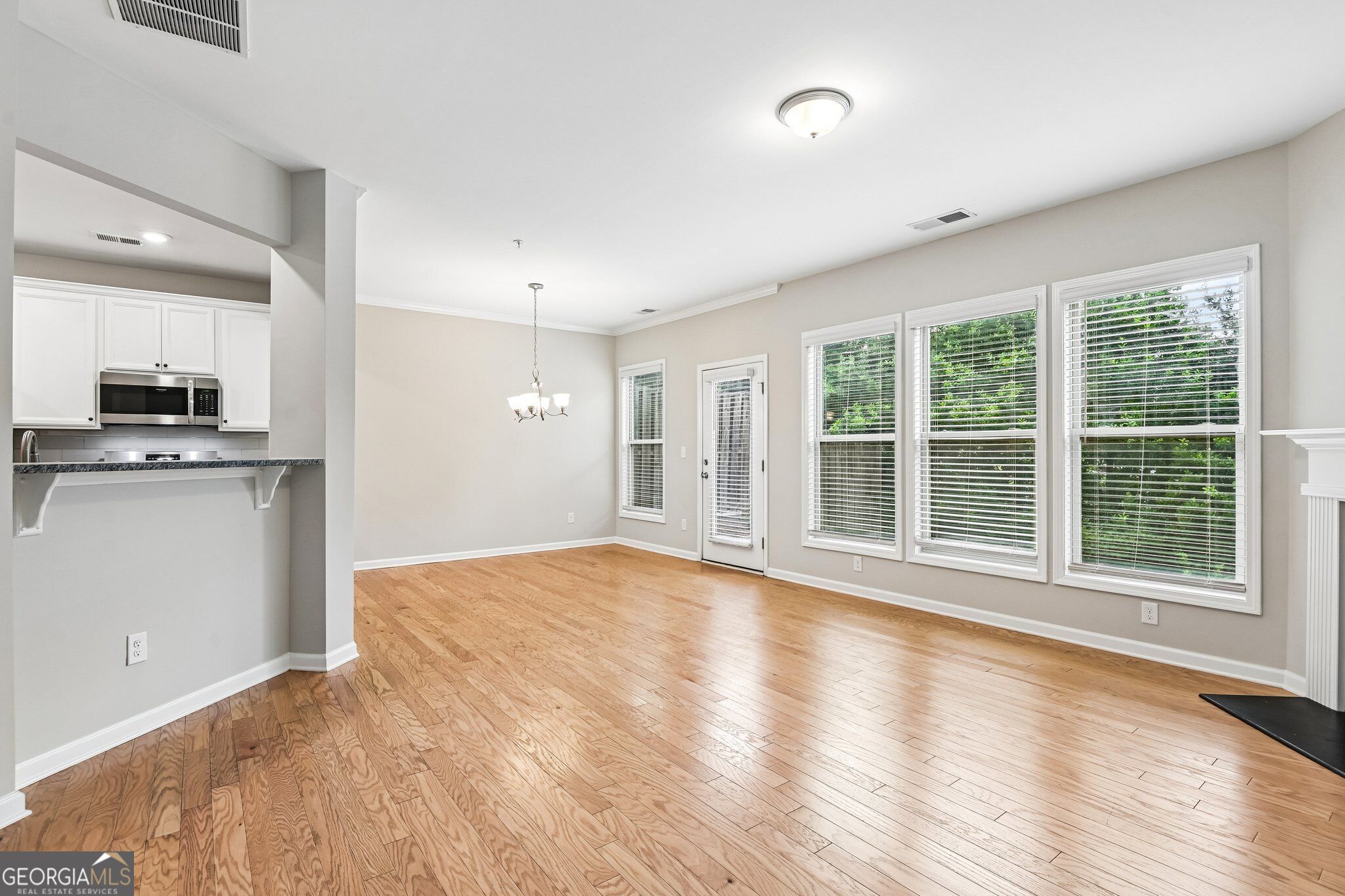 1208 Foxcroft Lane Property Photo 4
