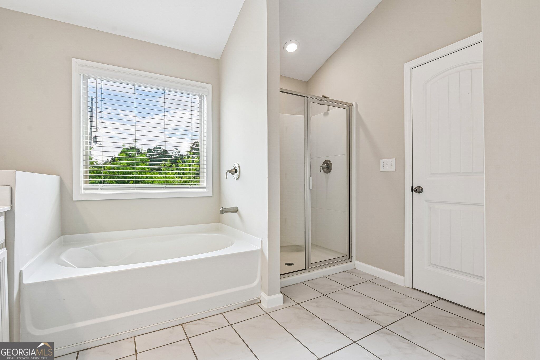 1208 Foxcroft Lane Property Photo 18