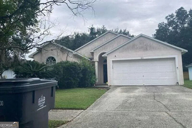 421 Henderson Avenue Property Photo 1