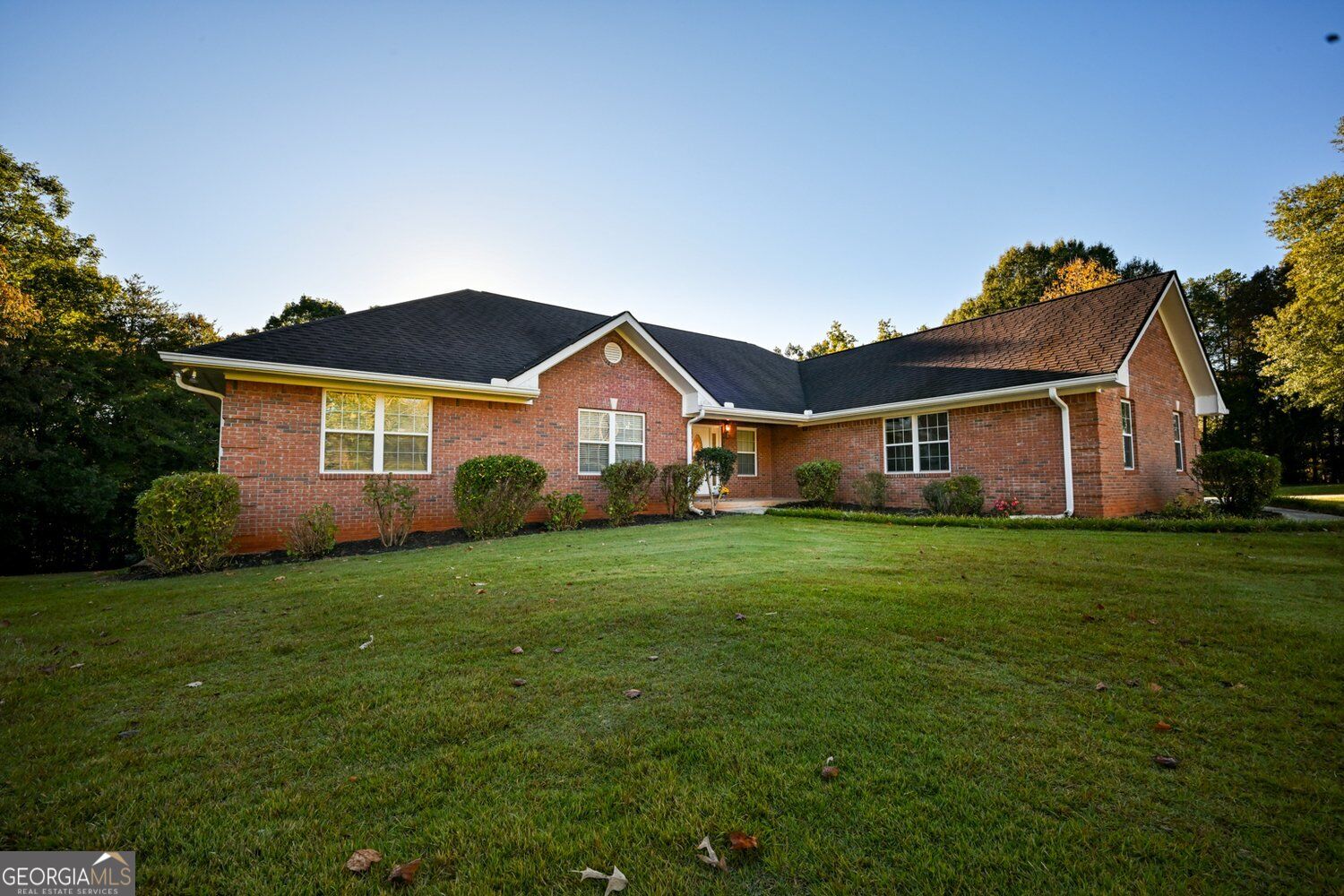 4330 Damascus Road Property Photo 1