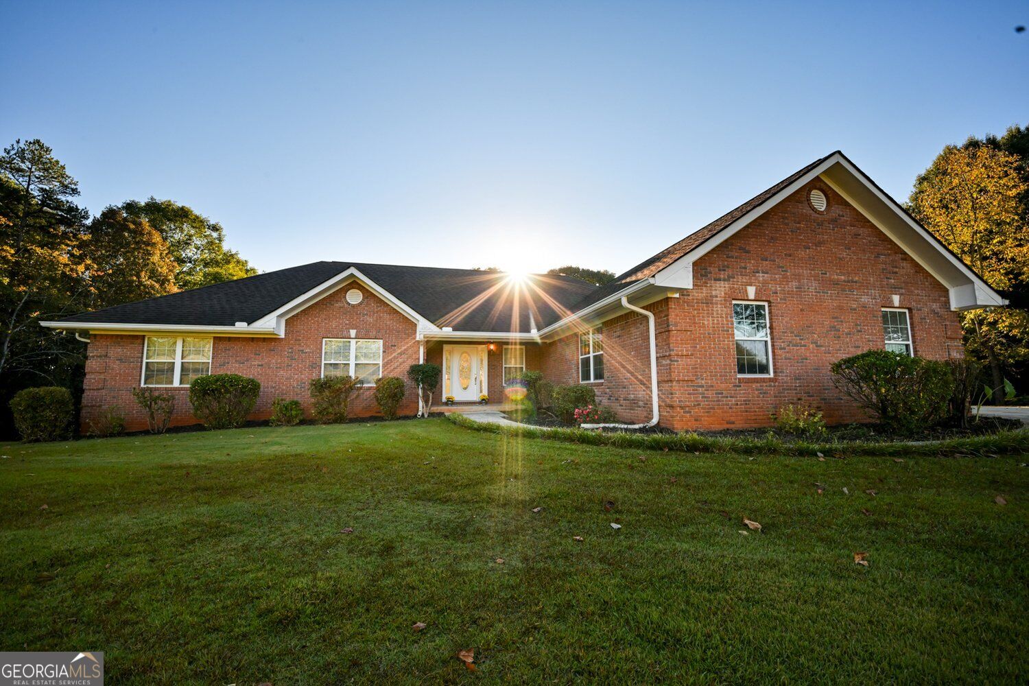 4330 Damascus Road Property Photo 2