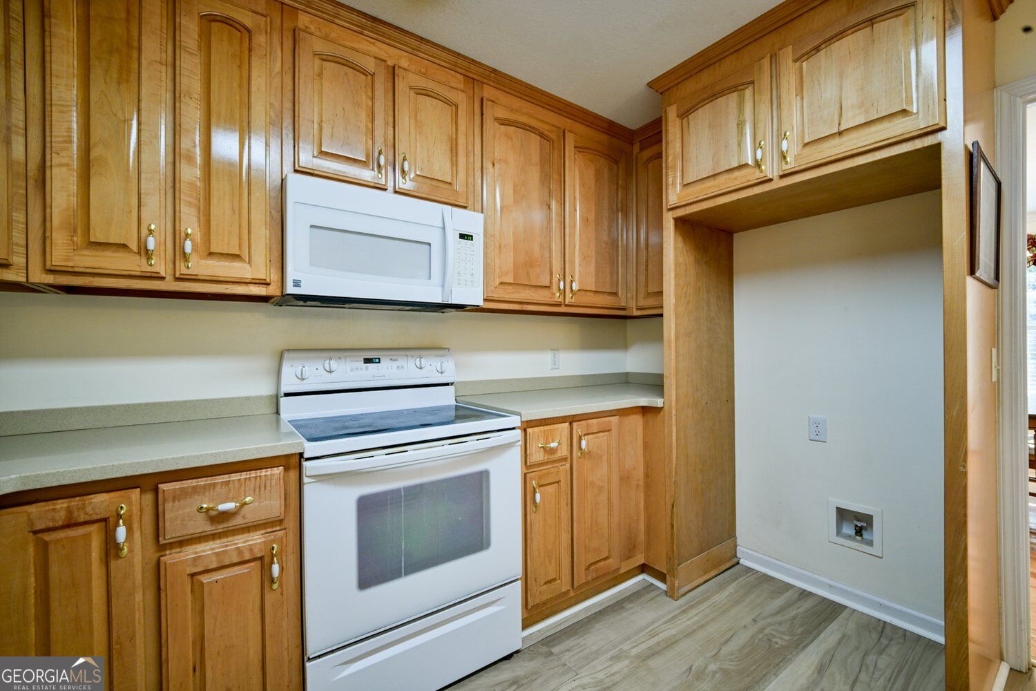 4330 Damascus Road Property Photo 12