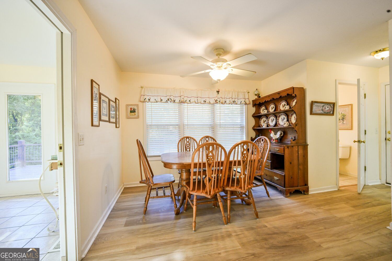 4330 Damascus Road Property Photo 13
