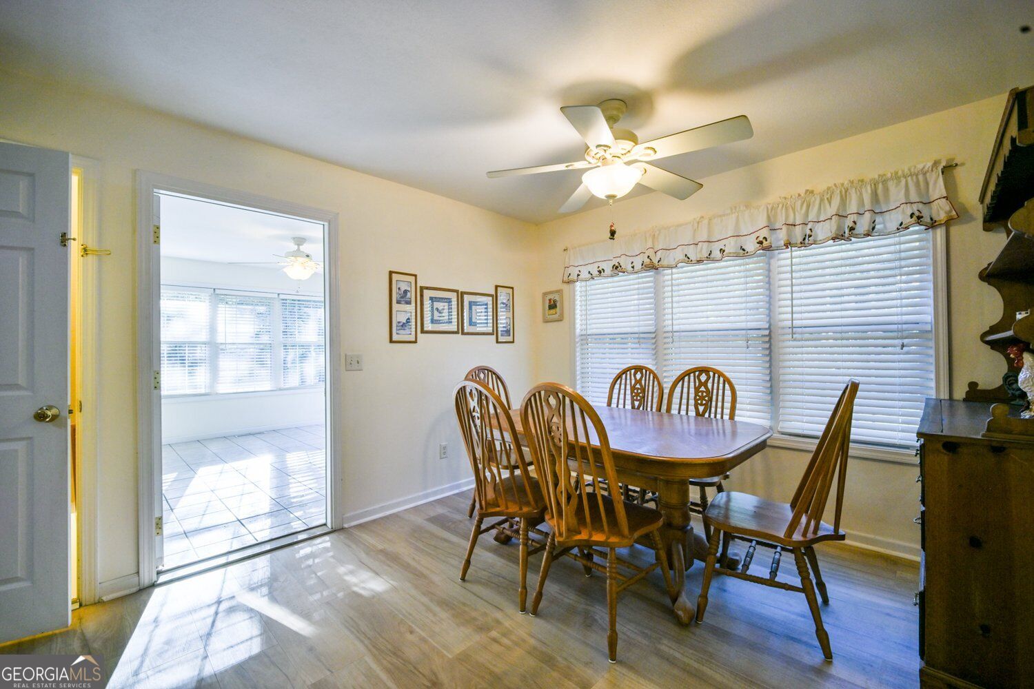 4330 Damascus Road Property Photo 16