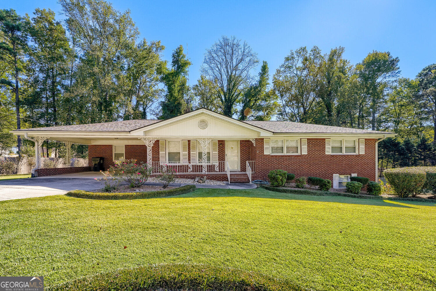 3840 Yates Drive Property Photo 1