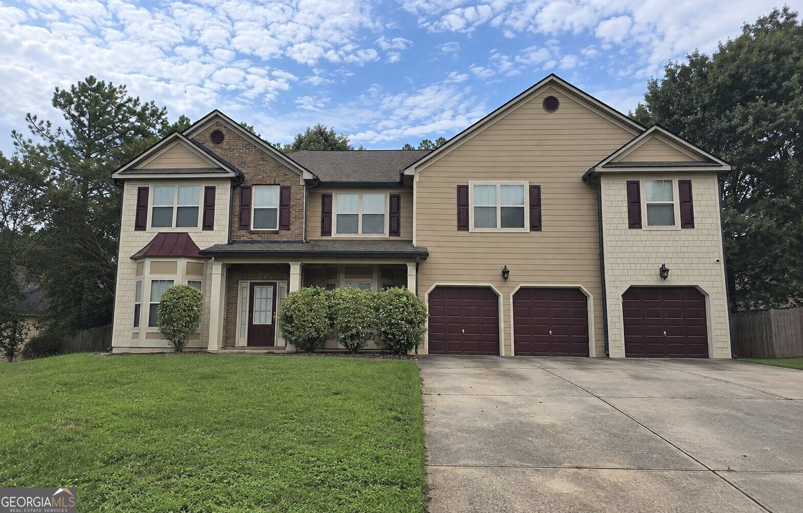 3825 Kings Bridge Drive Property Photo 1