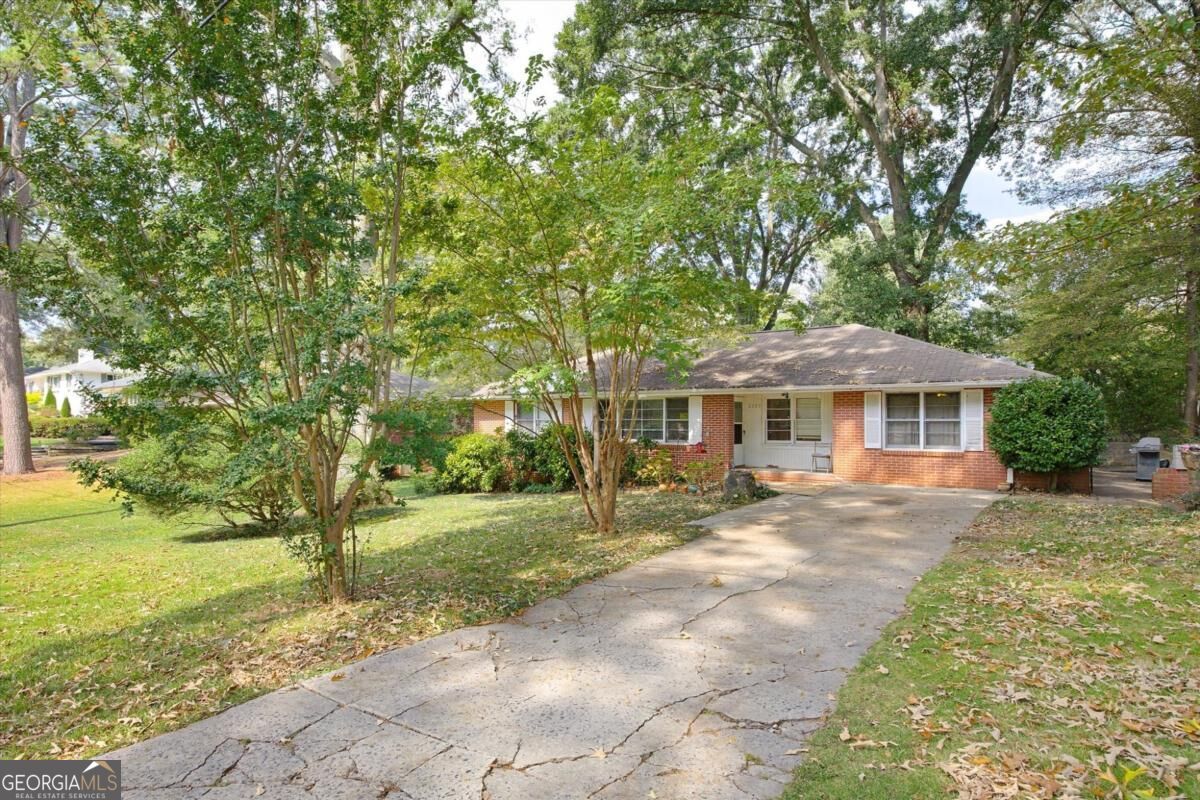 2329 Engineers Drive Se Property Photo 1