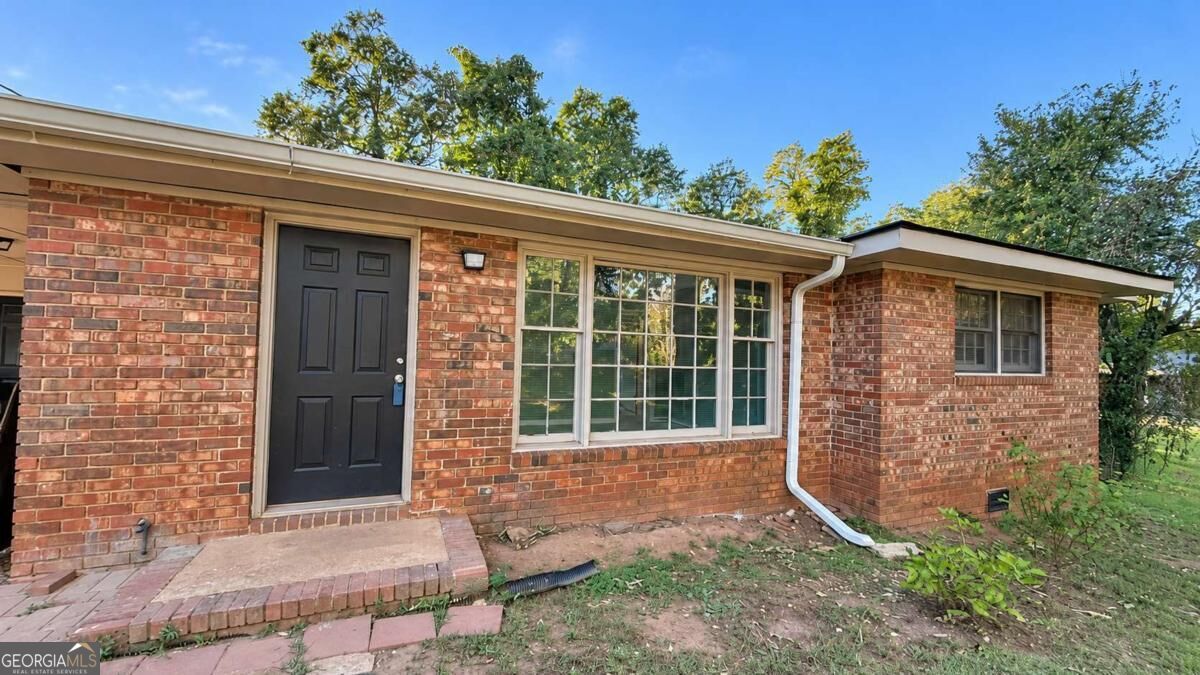 113 Carter Street Property Photo 1