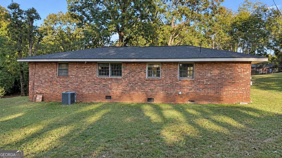 113 Carter Street Property Photo 6
