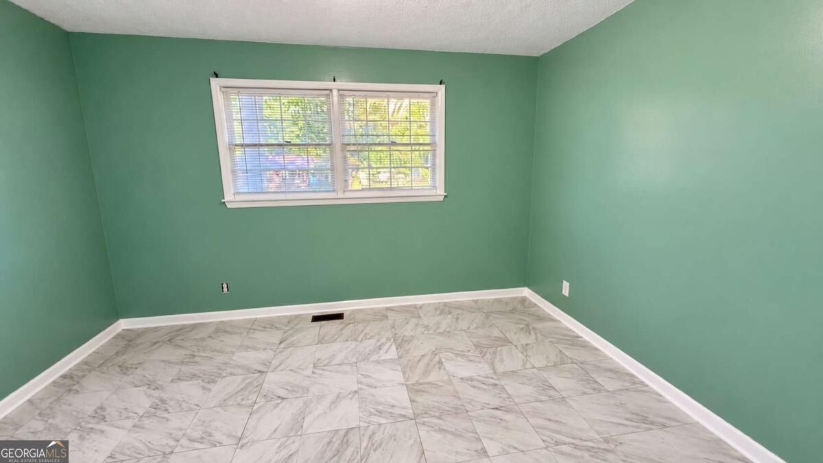 113 Carter Street Property Photo 8