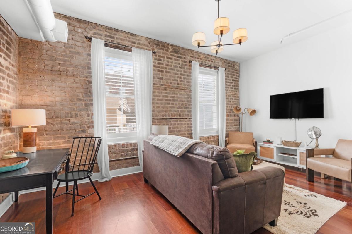 310 W Broughton Street # 2013 Property Photo 5