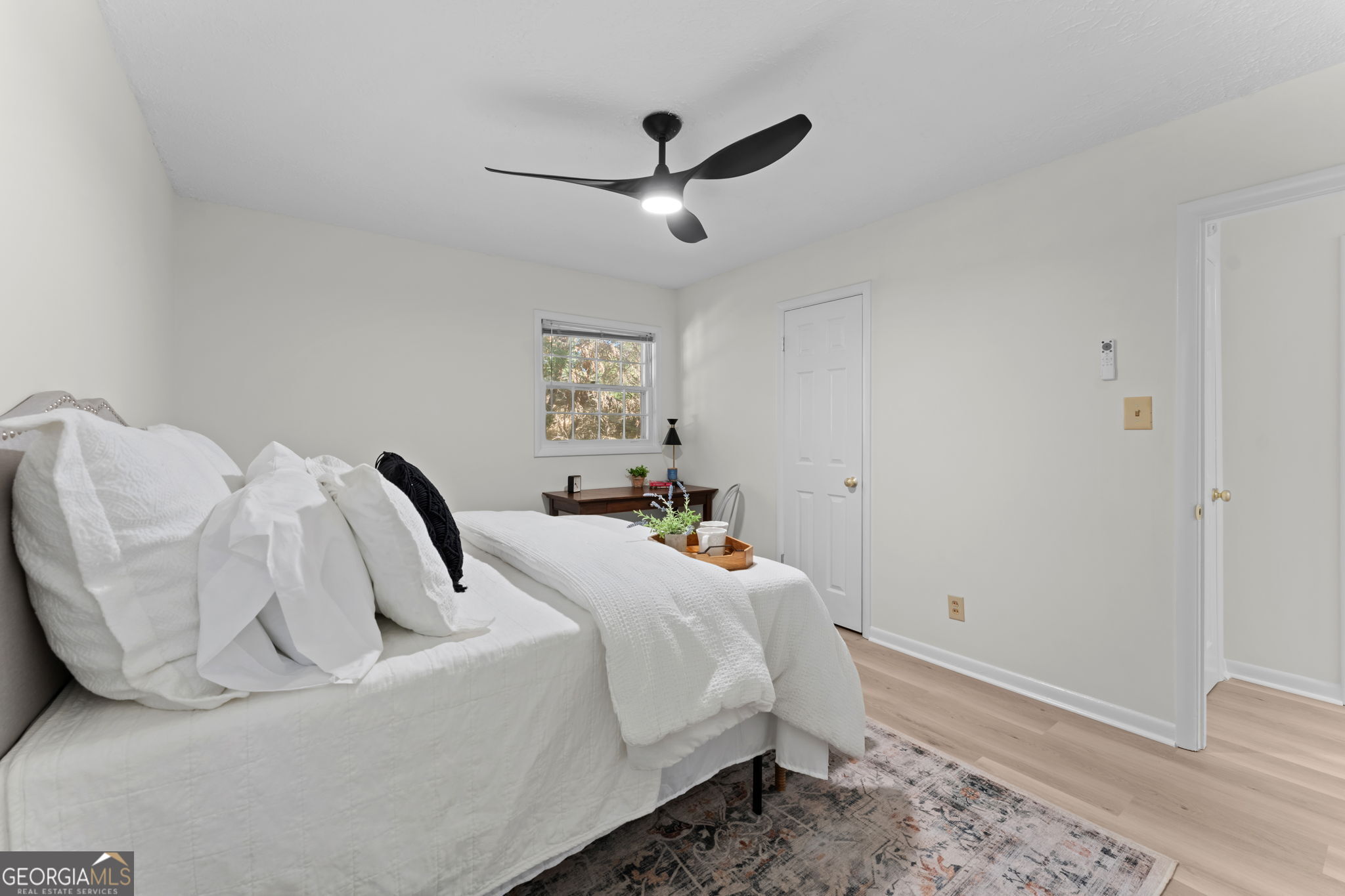 4051 Meadowbrook Drive Property Photo 23