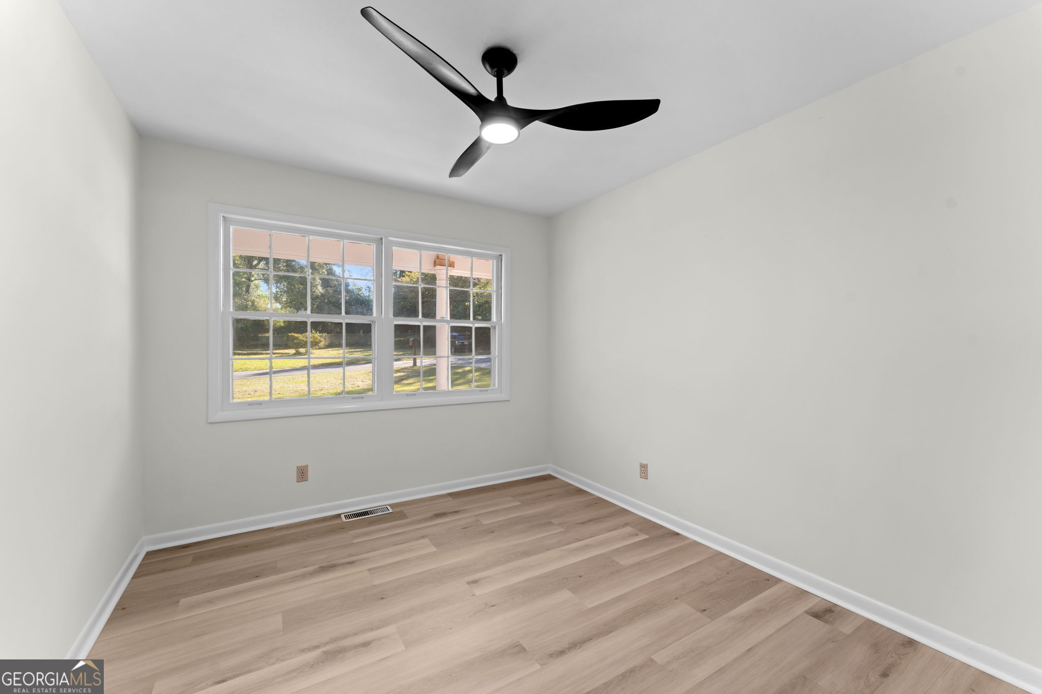 4051 Meadowbrook Drive Property Photo 30