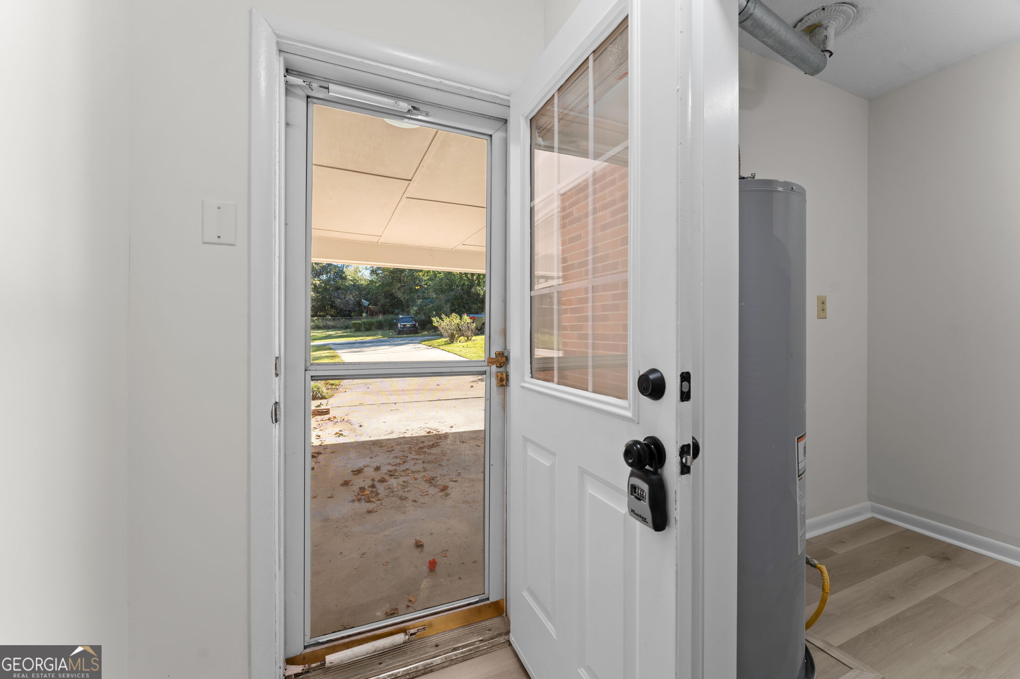 4051 Meadowbrook Drive Property Photo 33