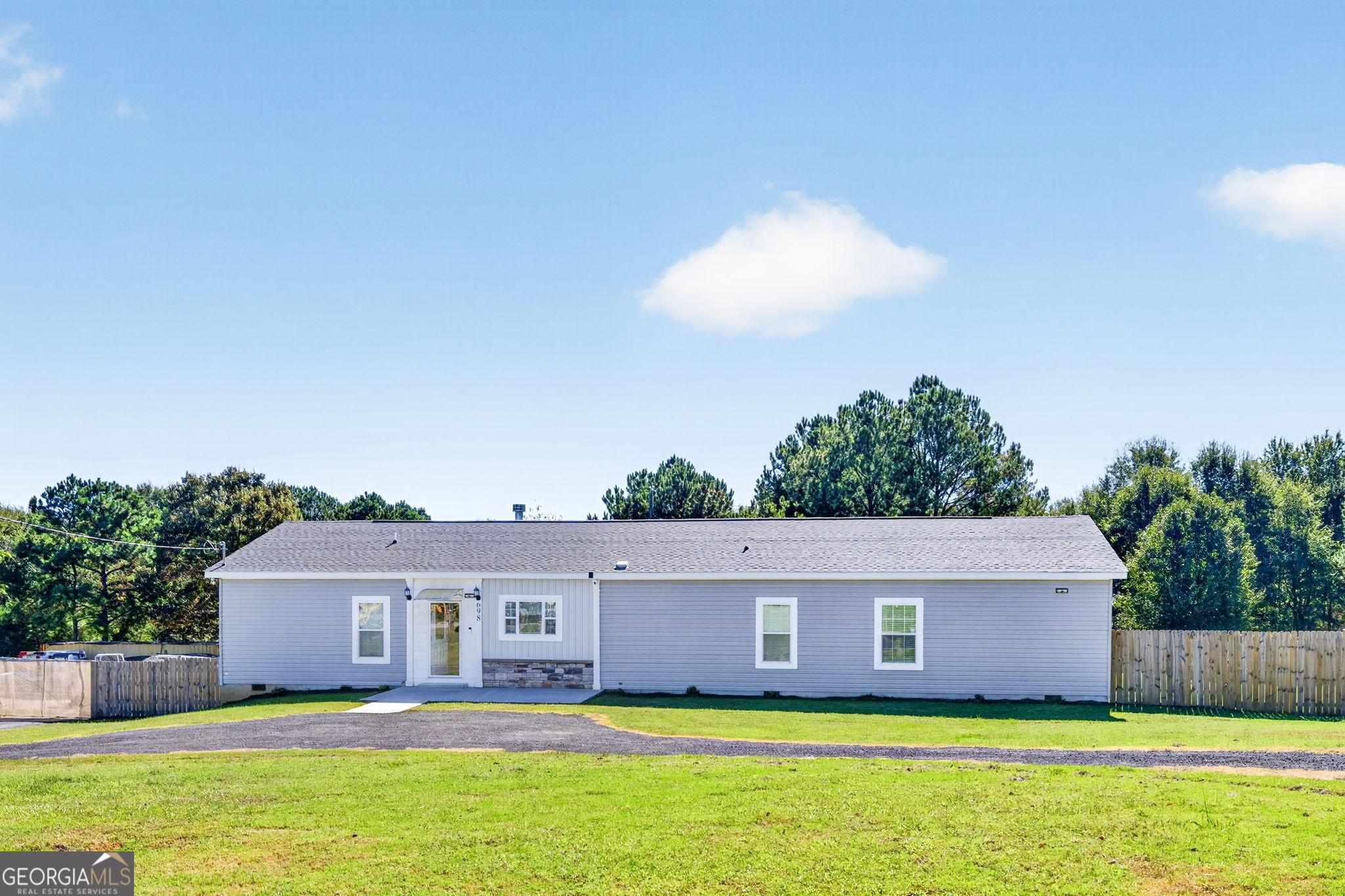 698 Smith Cemetery Road Property Photo 1
