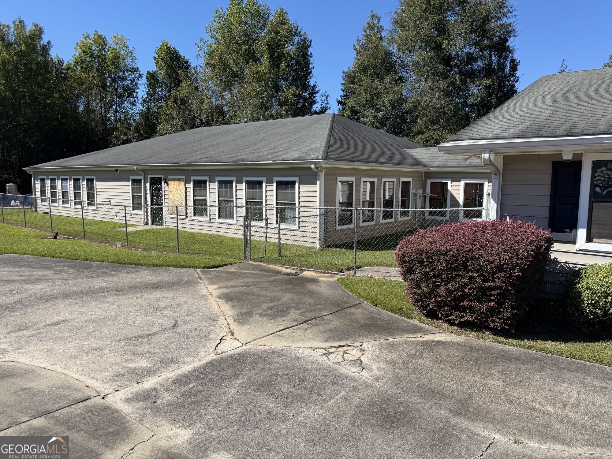 206 Chambers Cove Drive Property Photo 1