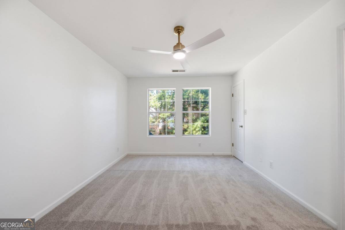 5599 Tunbridge Wells Road Property Photo 15