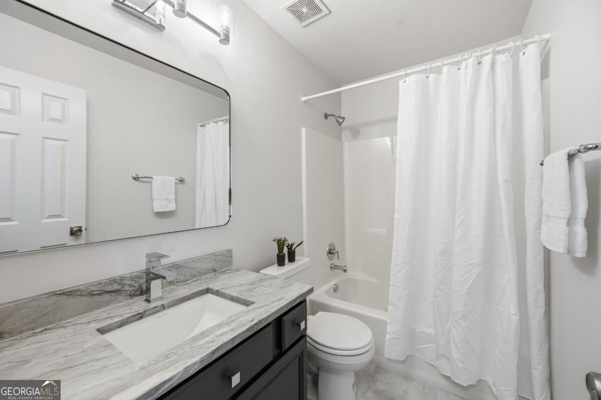 5599 Tunbridge Wells Road Property Photo 24